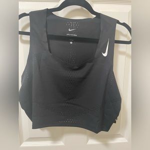 Nike Dri-FIT ADV Aeroswift running crop top